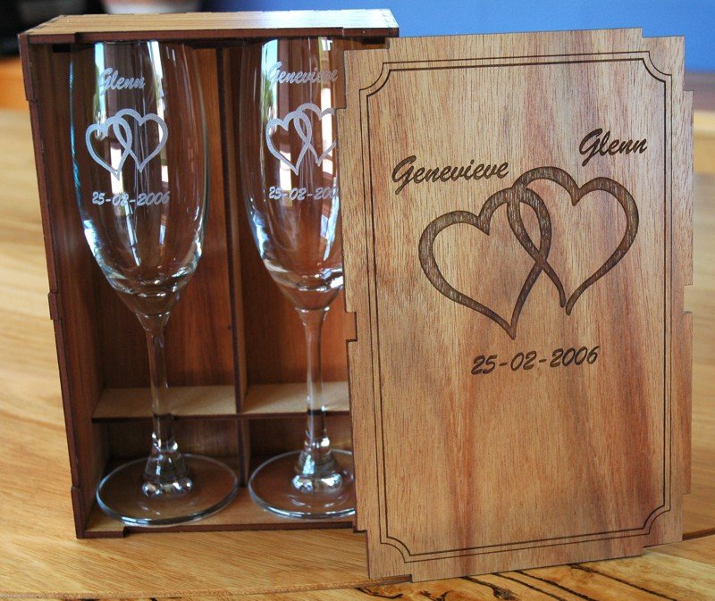 Blackwood box with pair champagne flutes engraved