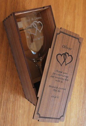 Walnut wine glass engraved box set