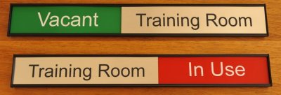 Training room sign 300 mm Red Green highlights